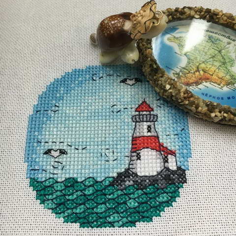Round Lighthouse Free Cross Stitch Pattern simple embroidery design