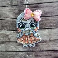 Mummy Girl cross stitch pattern