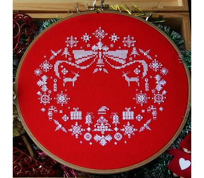 Xmas wreath cross stitch design