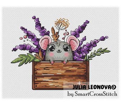Mouse in Lavender Free cross stitch chart