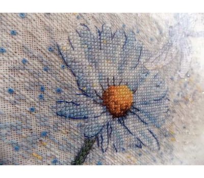 {en:Daisy cross stitch pattern Dragonfly;}