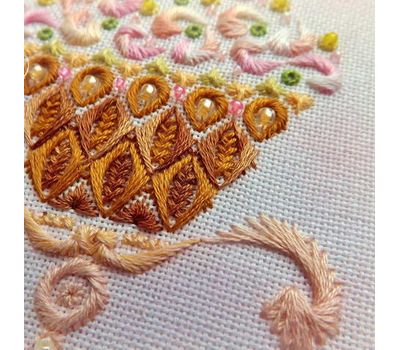 cake Embroidery pattern Vanilla Pistachio
