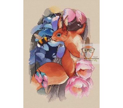 Squirrel and Bee Cross stitch pattern cream canvas