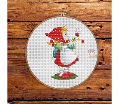 Red Riding Hood cross stitch pattern